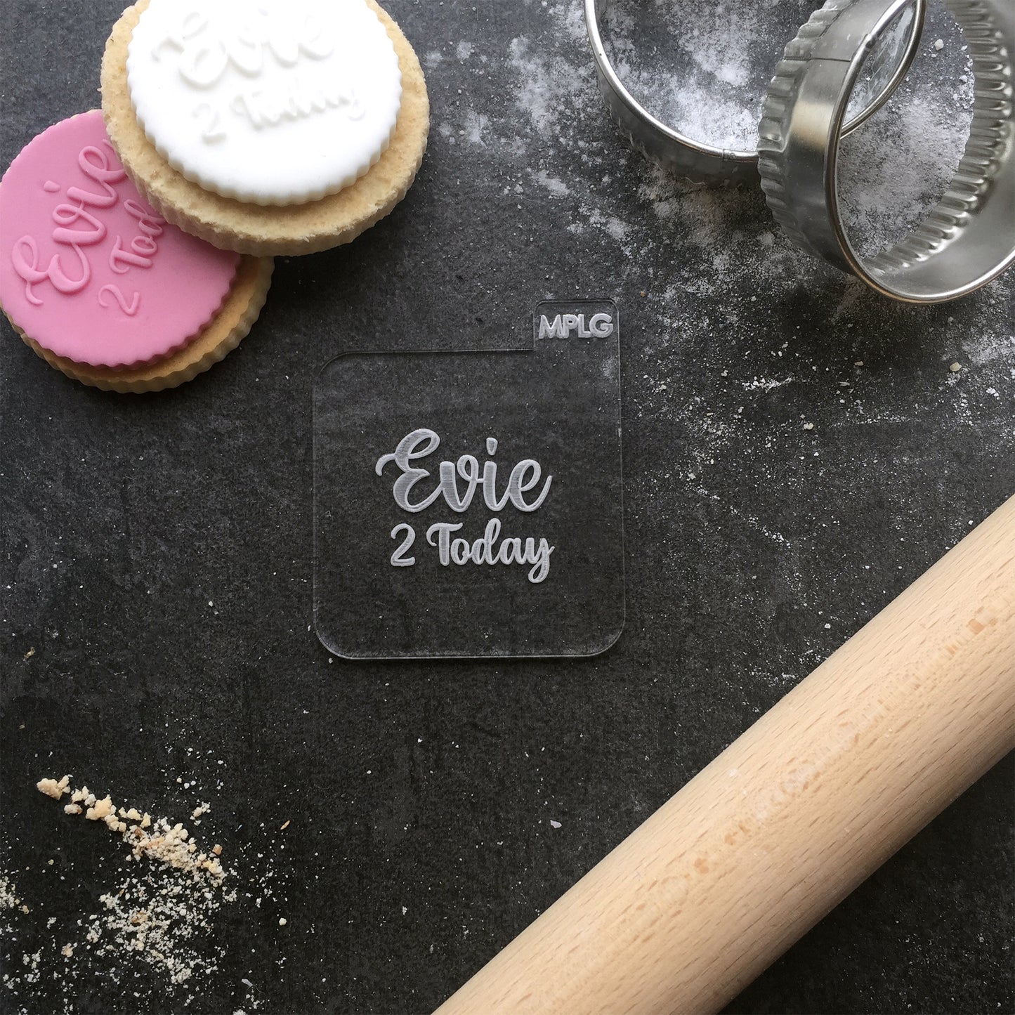 Personalised Name and Age Birthday Child's Birthday Icing Stamp Embosser Stamp Fondant for Biscuits, Cookies, Cupcake Topper Stencil
