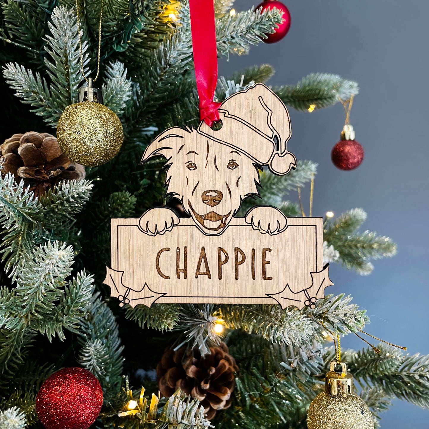 Personalised Border Collie Dog Bauble - Peeking Dog - Oak Veneer Wood - Add your own name!