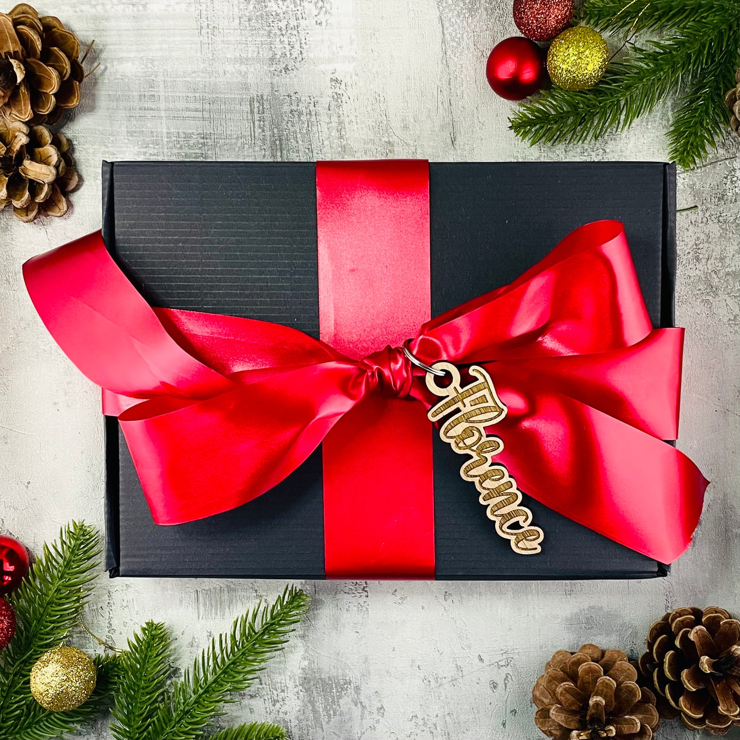 Personalised Luxury Christmas Chocolate Hamper Gift - 20 FULL SIZE Chocolate Bars - Chocolate Gift - Christmas Eve Box