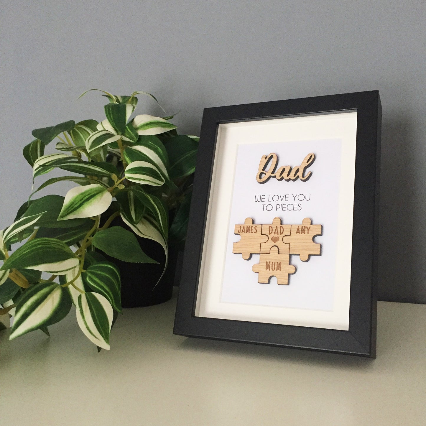 Personalised Dad / Daddy 'We Love You To Pieces' Wooden Fathers Day Christmas Birthday Puzzle Pieces Family Box Frame Add your family names