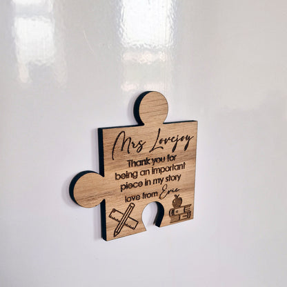 Personalised Thank you Teacher Magnet – Jigsaw Piece Teacher Gift with Apple, Books & Pencil Motif – Custom Name Fridge Magnet Keepsake
