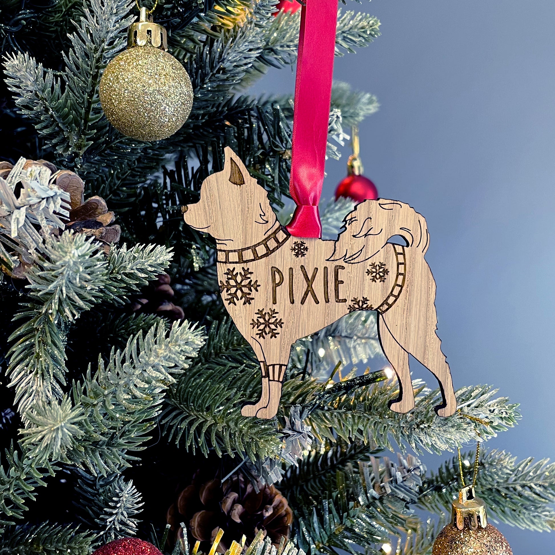 Personalised Chihuahua Bauble Jumper Dog Bauble - Oak Veneer Wood - Add any name