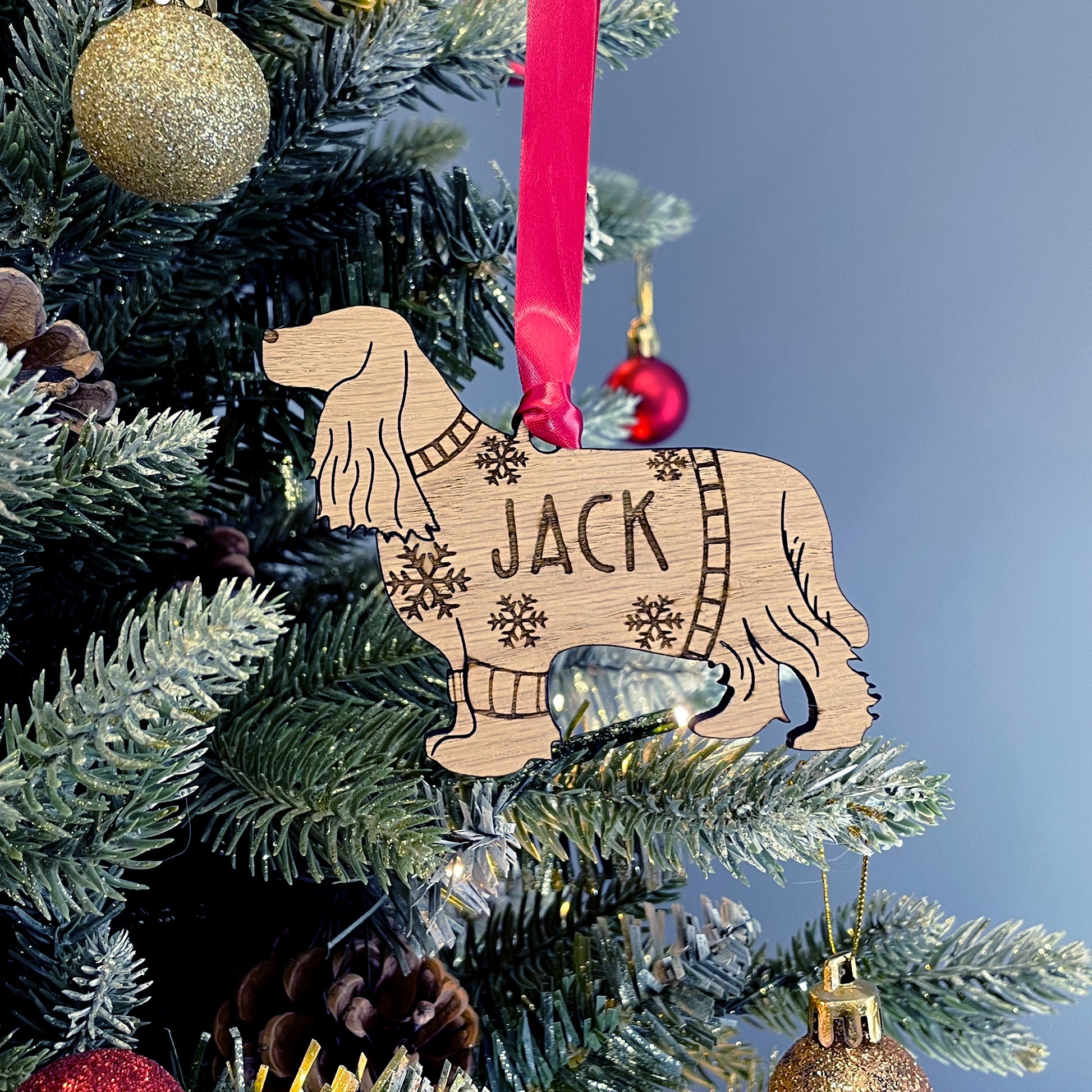 Personalised Cocker Spaniel Bauble Jumper Dog Bauble - Oak Veneer Wood - Add any name