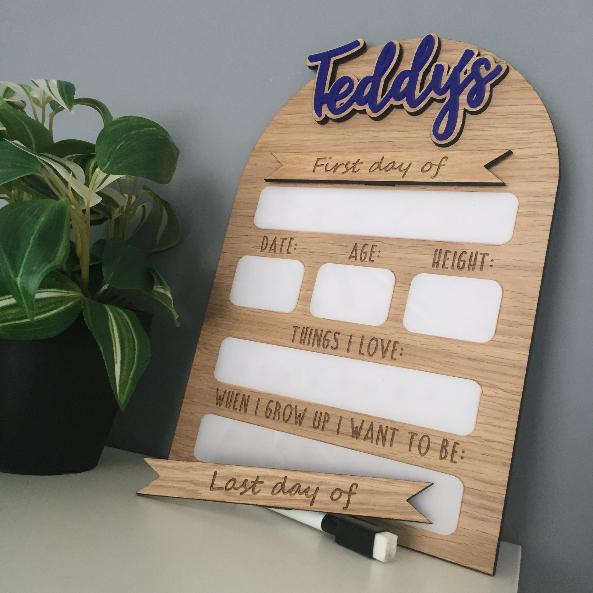 Personalised First Day of School Sign | Last Day of Nursery | Reusable Back To School Photo Prop